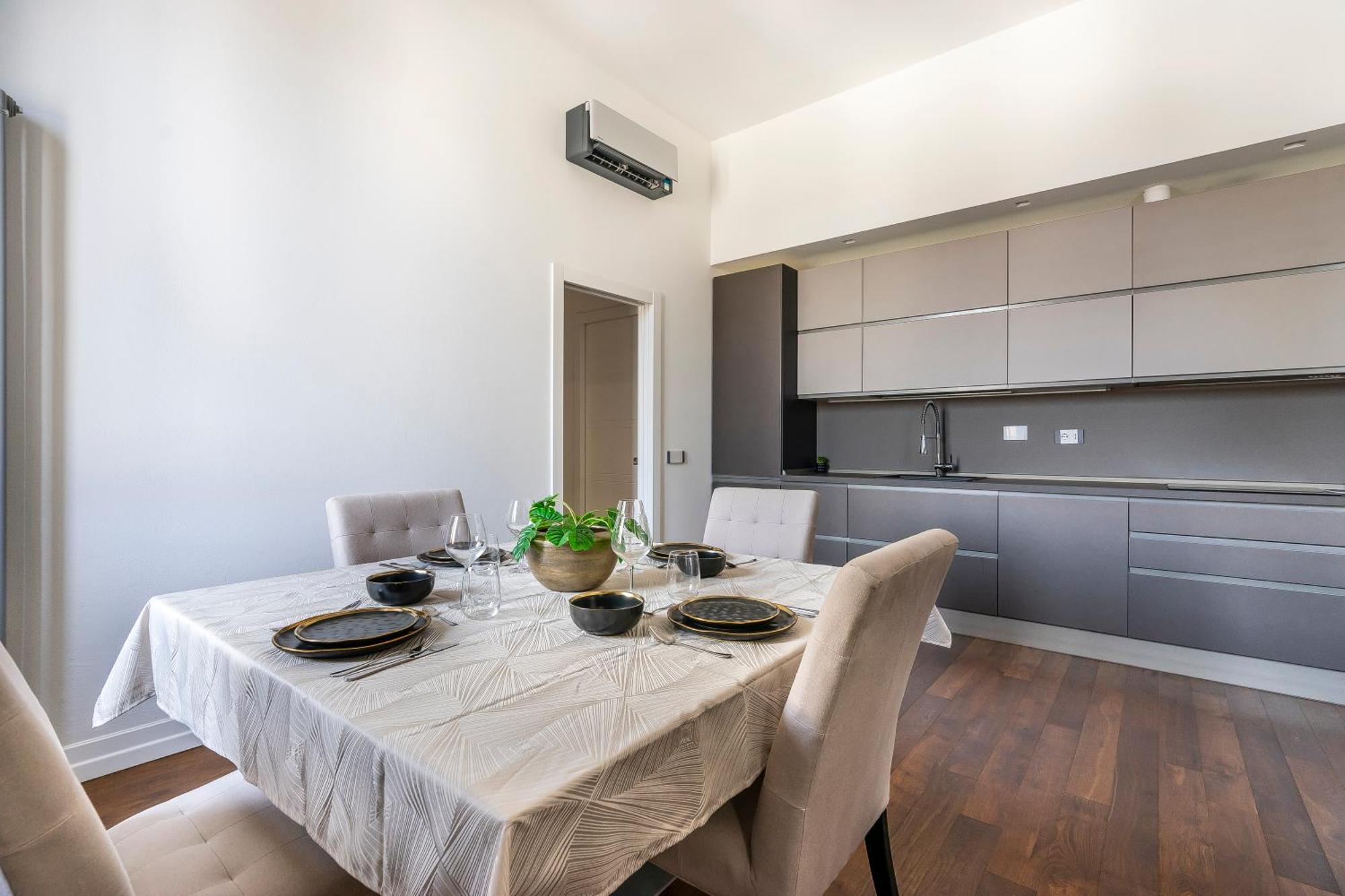 San Marco Black Appartamento Luxury Con Terrazzo E Parcheggio Su Richiesta فلورنس المظهر الخارجي الصورة