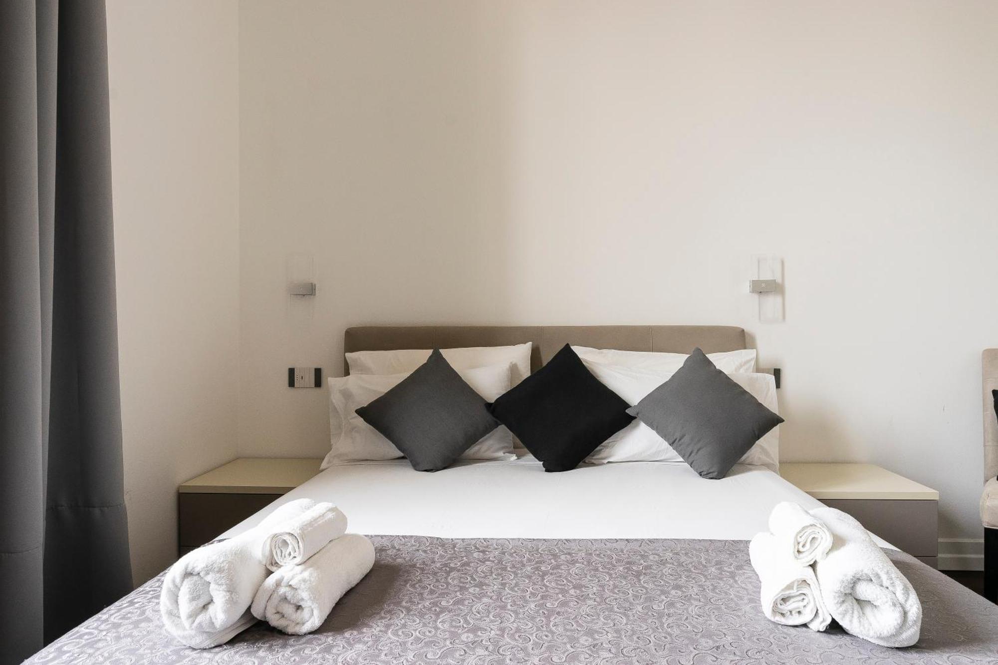 San Marco Black Appartamento Luxury Con Terrazzo E Parcheggio Su Richiesta فلورنس المظهر الخارجي الصورة