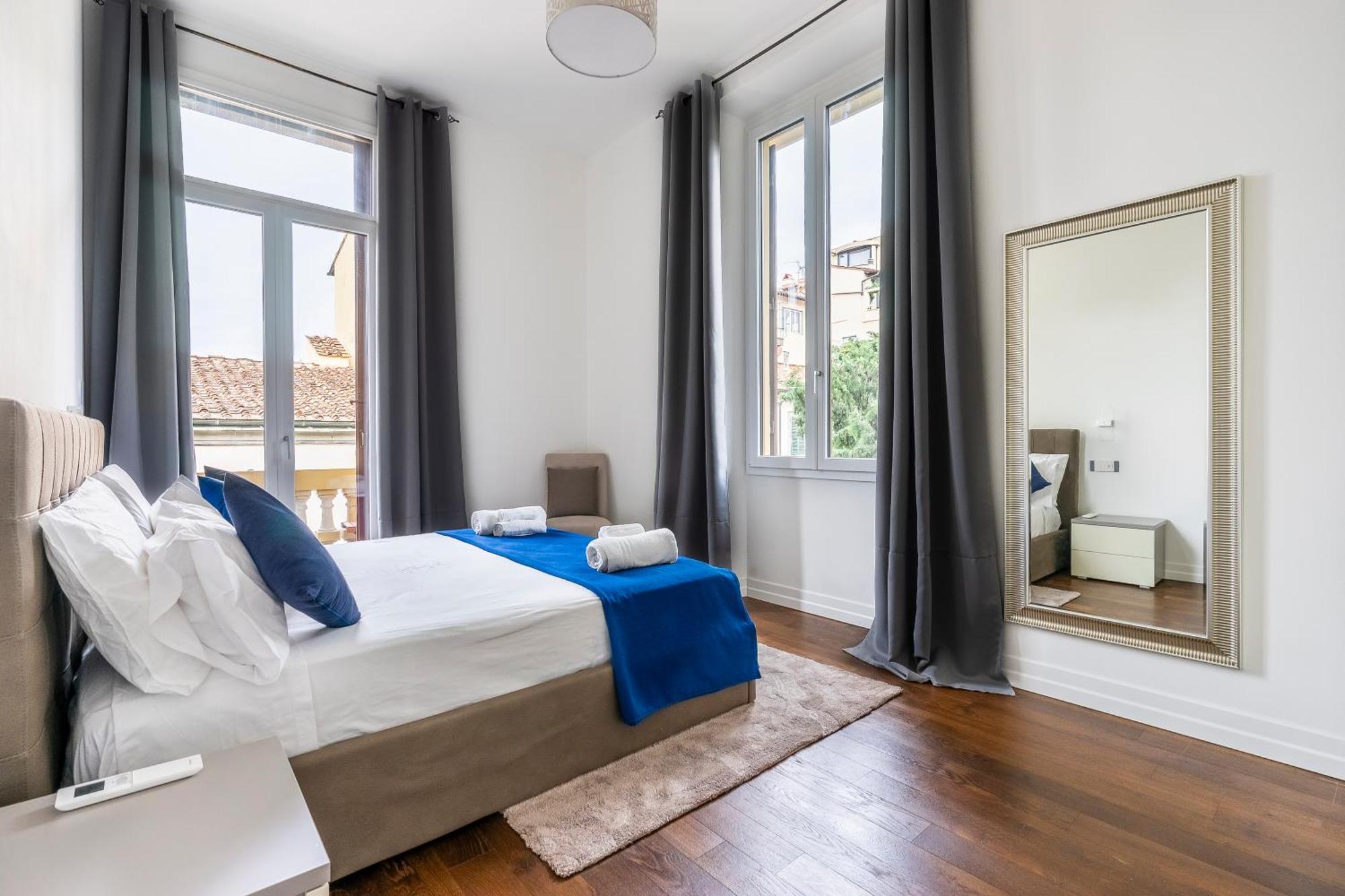 San Marco Black Appartamento Luxury Con Terrazzo E Parcheggio Su Richiesta فلورنس المظهر الخارجي الصورة
